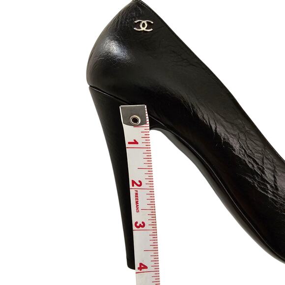 Chanel CC Patent Leather Pointed Cap Toe Pump Heel Size 39 US 8 8.5 Black Silver - Picture 13 of 13